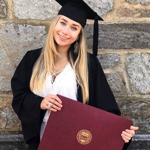 Meet your Posher, Emma